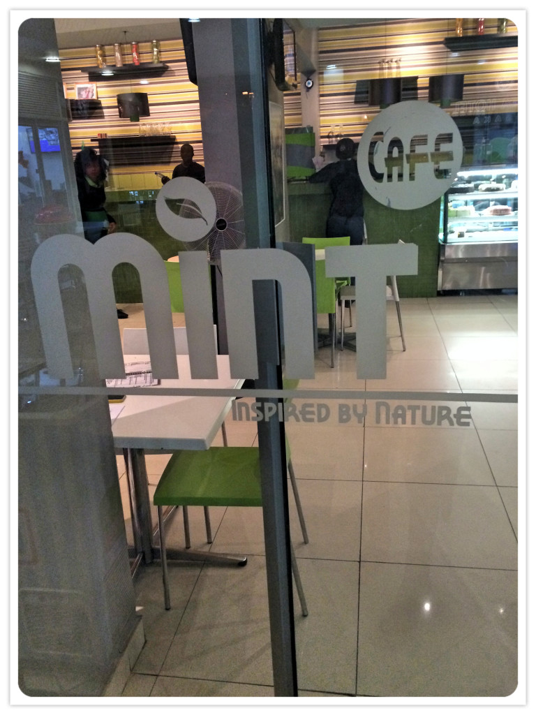 Mint Cafe_Bordered Photo